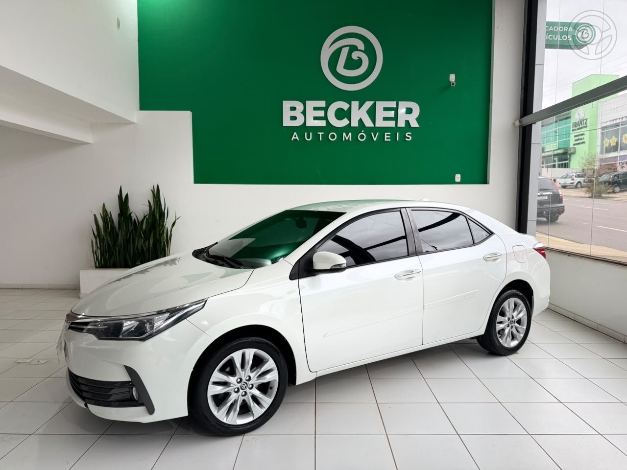 COROLLA 2.0 XEI 16V FLEX 4P AUTOMÁTICO - 2018 - SANTA CRUZ DO SUL
