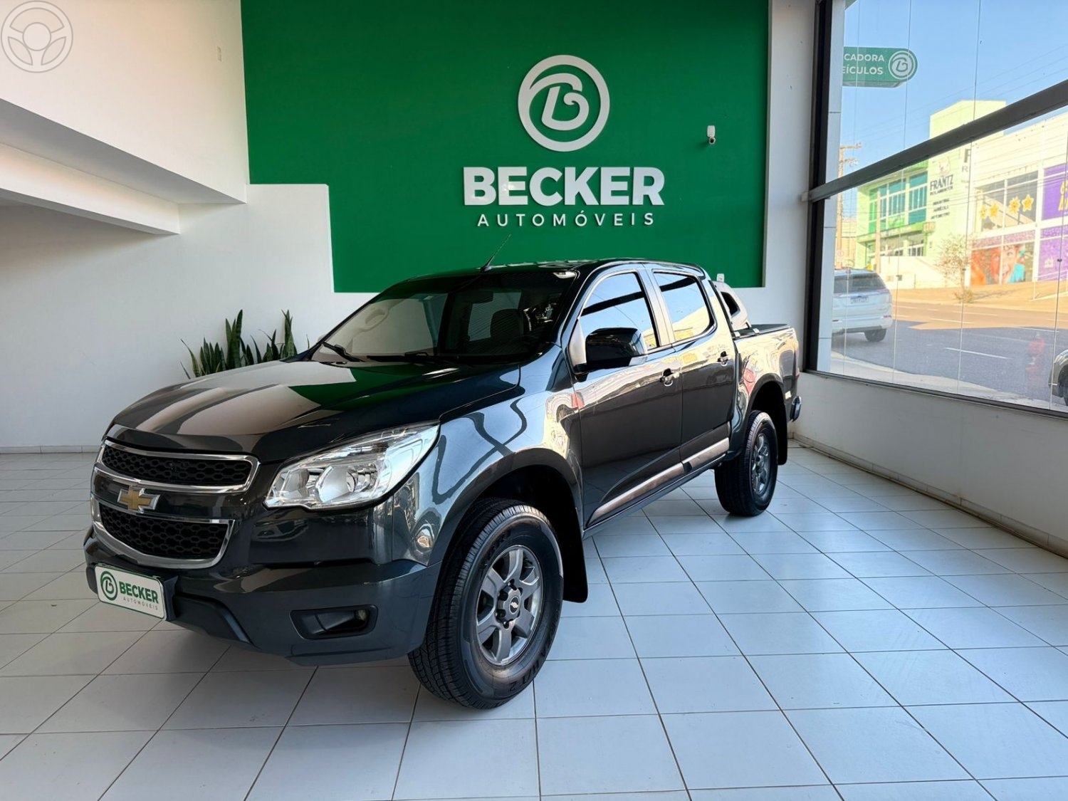 S10 2.4 ADVANTAGE 4X2 CD 8V FLEX 4P MANUAL - 2016 - SANTA CRUZ DO SUL