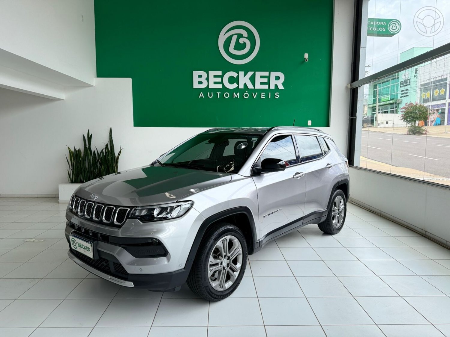 COMPASS 1.3 LONGITUDE T270 16V TURBO FLEX 4P AUTOMÁTICO - 2023 - SANTA CRUZ DO SUL