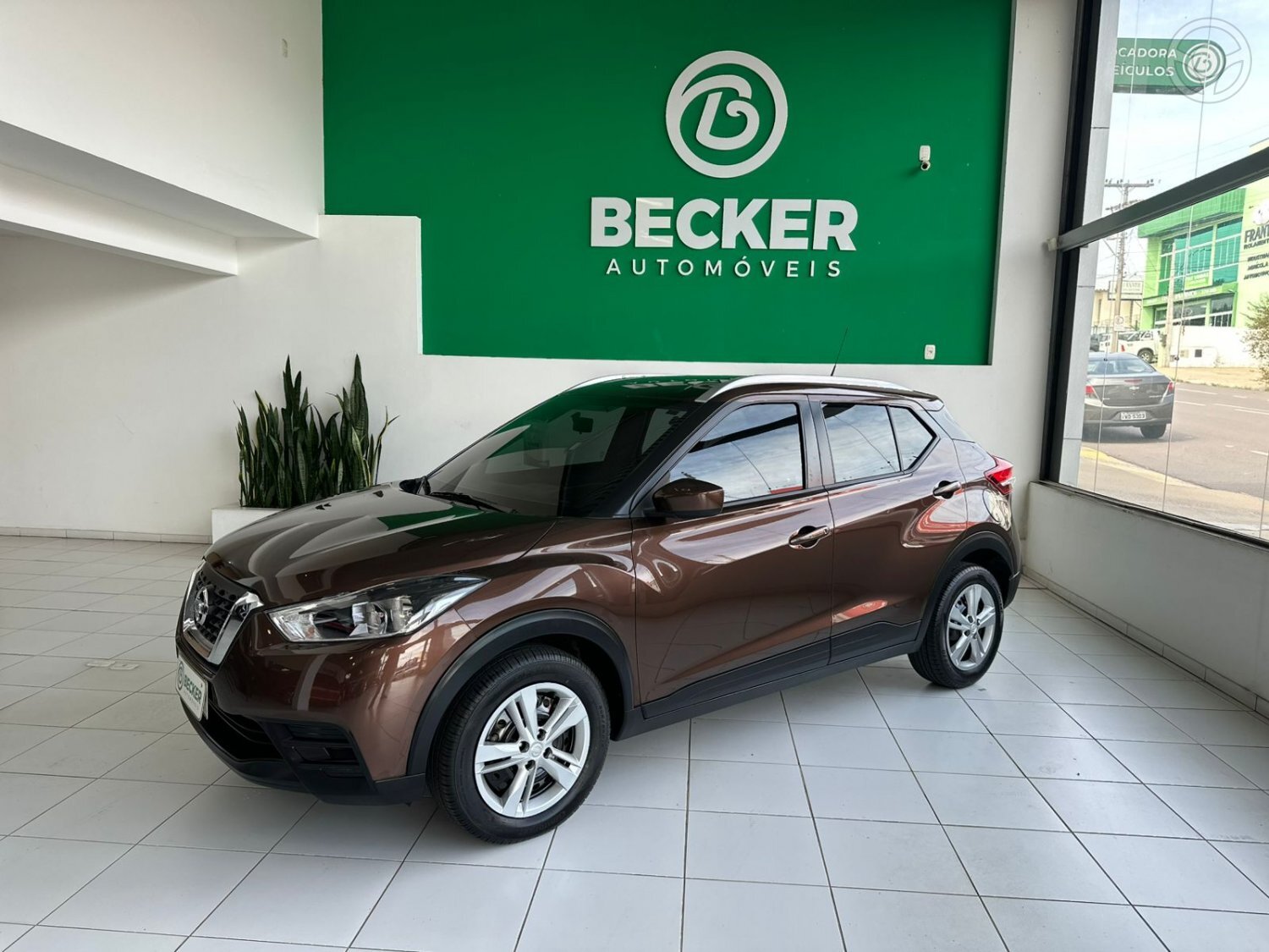 KICKS 1.6 16V SENSE FLEXSTART 4P MANUAL - 2019 - SANTA CRUZ DO SUL