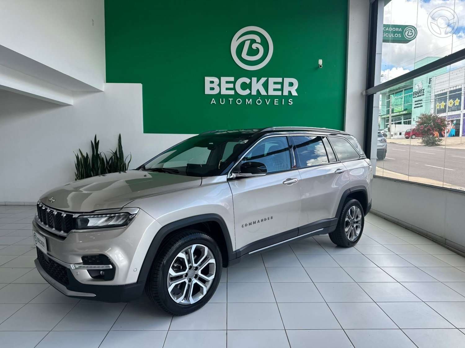 COMMANDER 1.3 LIMITED T270 16V 4X2 TURBO FLEX 4P AUTOMÁTICO - 2023 - SANTA CRUZ DO SUL