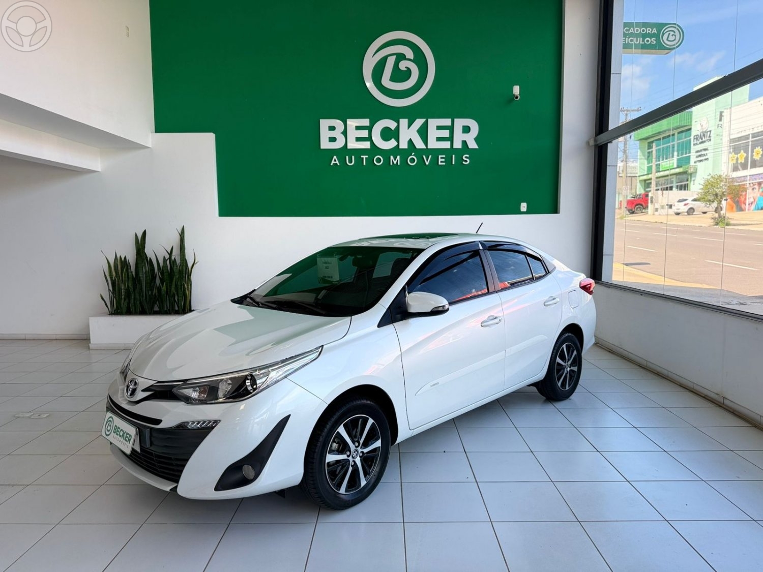 YARIS 1.5 XLS CONNECT 16V FLEX 4P AUTOMÁTICO - 2022 - SANTA CRUZ DO SUL