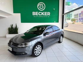 JETTA 2.0 COMFORTLINE FLEX 4P TIPTRONIC