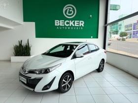 YARIS 1.5 XLS CONNECT 16V FLEX 4P AUTOMÁTICO