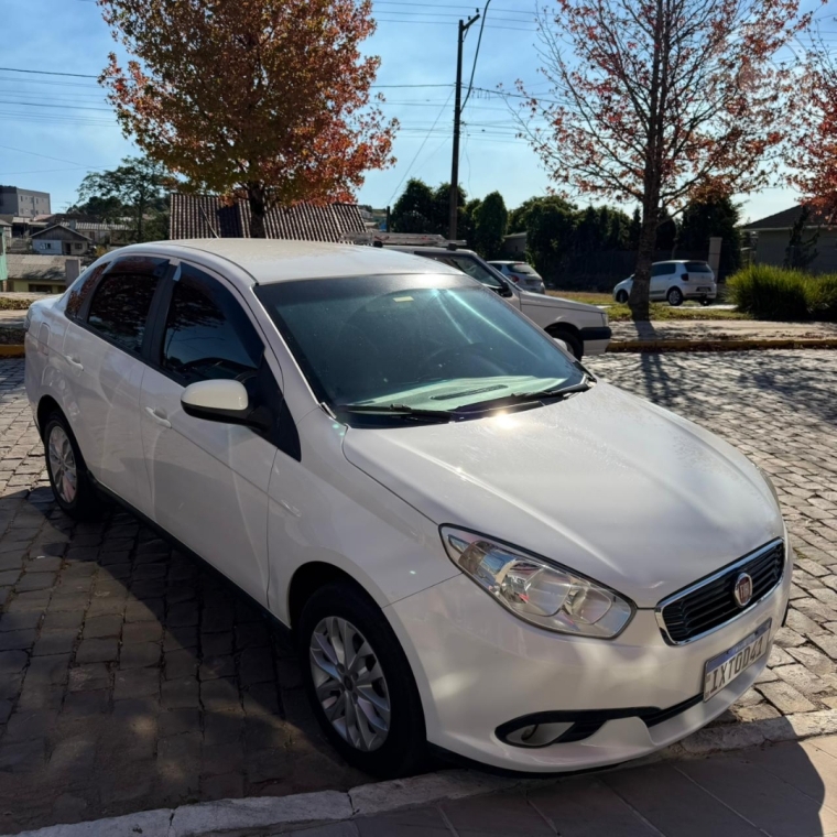 GRAND SIENA 1.4 MPI ATTRACTIVE 8V FLEX 4P MANUAL - 2017 - SãO FRANCISCO DE PAULA