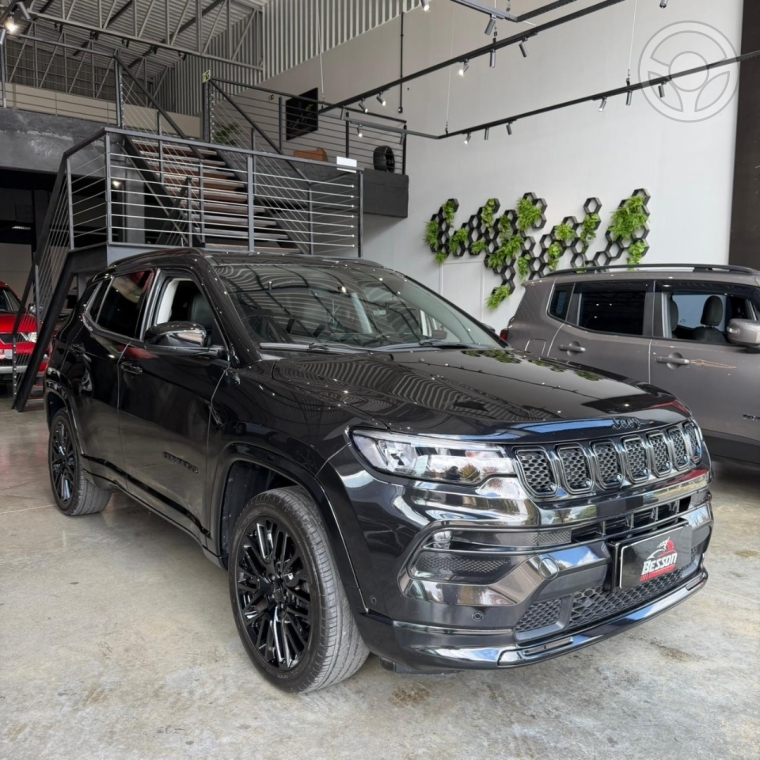 COMPASS 1.3 LIMITED T270 16V TURBO FLEX 4P AUTOMÁTICO - 2022 - SãO FRANCISCO DE PAULA