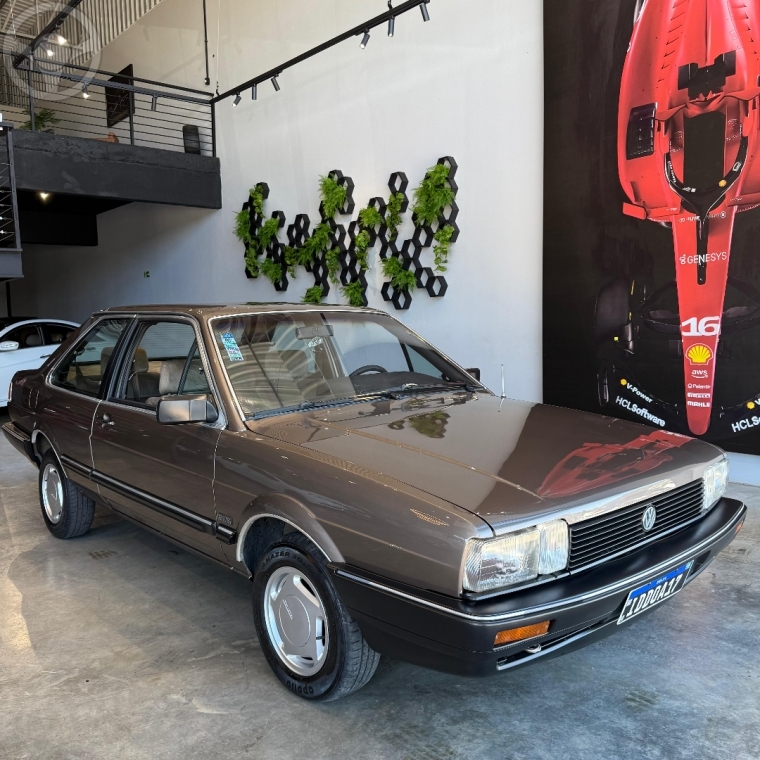 SANTANA 2.0 GLS 8V 2P MANUAL - 1989 - SãO FRANCISCO DE PAULA