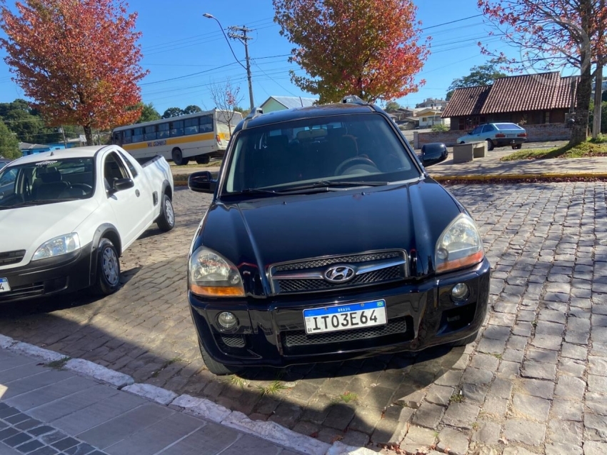 TUCSON 2.0 MPFI GLS 16V 143CV 2WD 4P AUTOMÁTICO - 2013 - SãO FRANCISCO DE PAULA