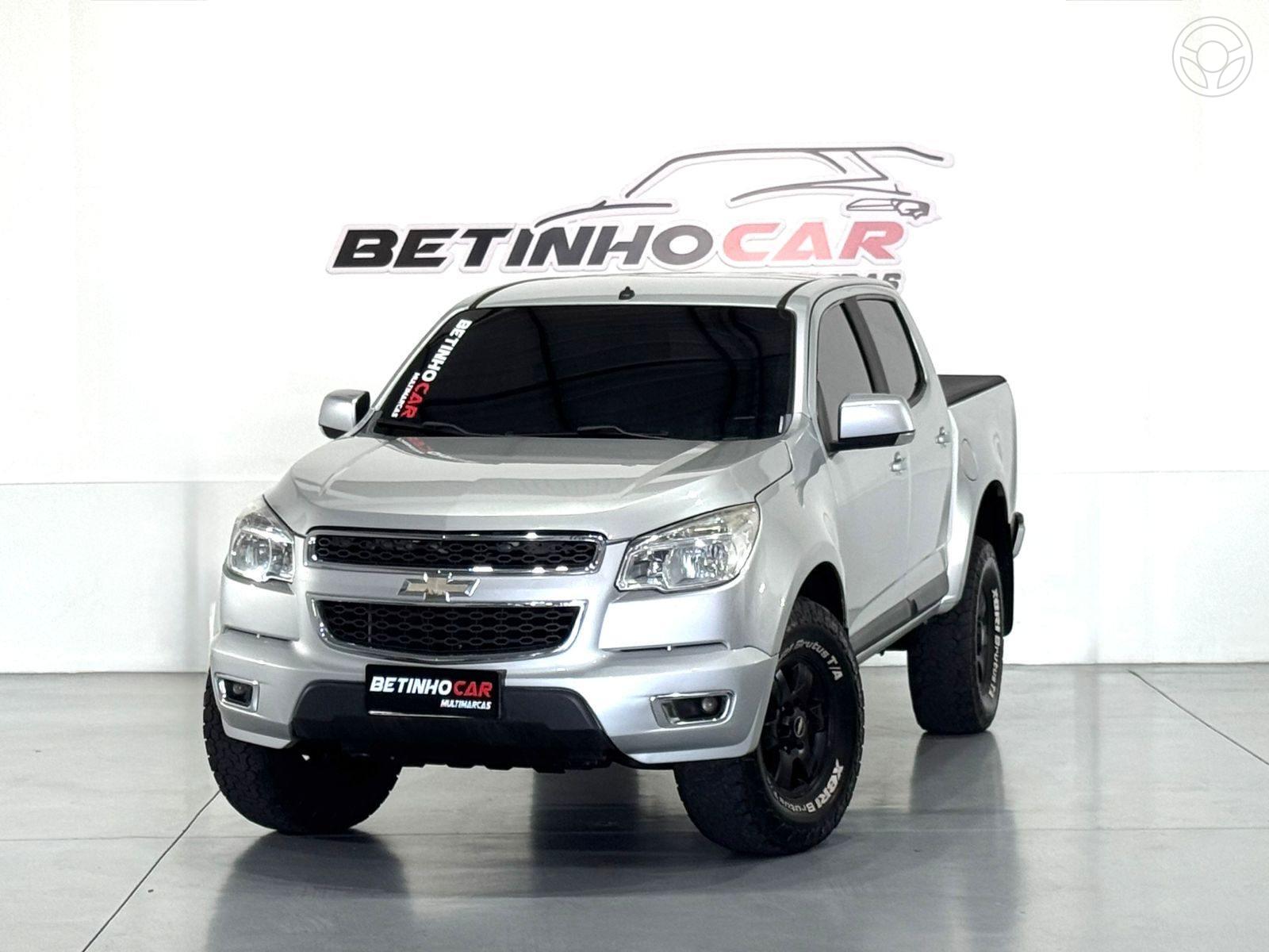 S10 2.4 LT 4X2 CD 8V FLEX 4P MANUAL - 2014 - ESTâNCIA VELHA