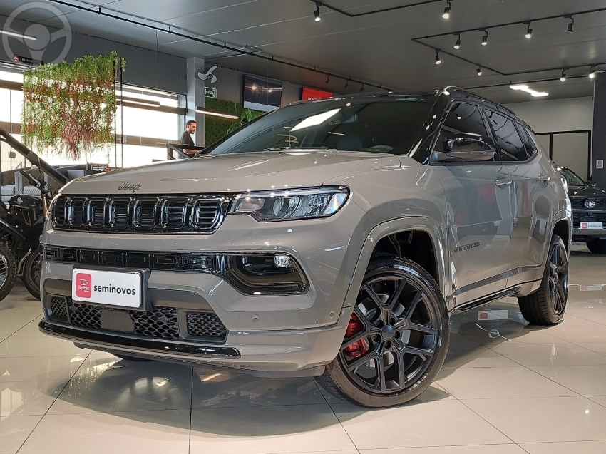 COMPASS 2.0 HURRICANE BLACKHAWK 4X4 TURBO 4P AUTOMÁTICO - 2025 - CAXIAS DO SUL