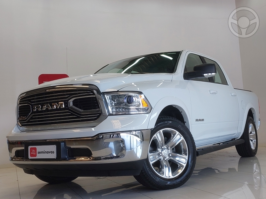 CLASSIC 5.7 LARAMIE V8 HEMI 4P AUTOMÁTICA - 2023 - CAXIAS DO SUL