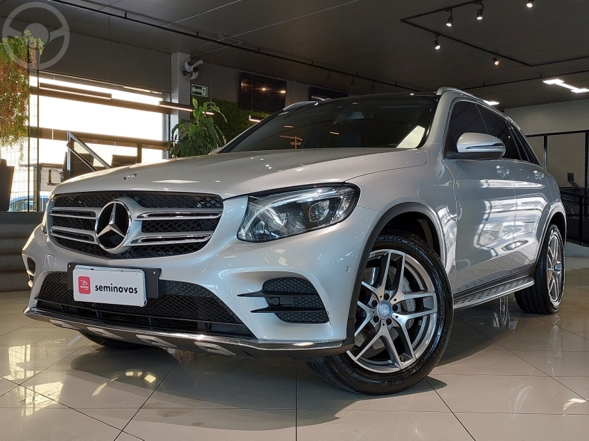 GLC 250 2.0 16V CGI 4MATIC 9G-TRONIC - 2017 - CAXIAS DO SUL