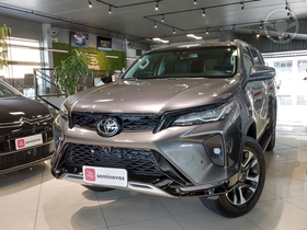 HILUX SW4 2.8 4X4 SRX PLATINUM TURBO DIESEL 4P AUTOMÁTICO