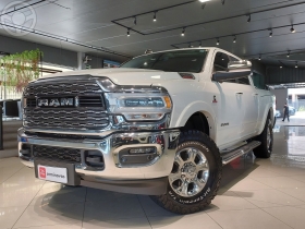 2500 laramie 6.7 night ed turbo cd 4x4 diesel 4p automatico 2021 caxias do sul