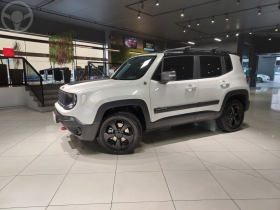 renegade 2.0 16v turbo diesel trailhawk 4p 4x4 automatico 2020 caxias do sul