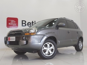 tucson 2.0 mpfi gls 16v 143cv 2wd flex 4p automatico 2016 caxias do sul