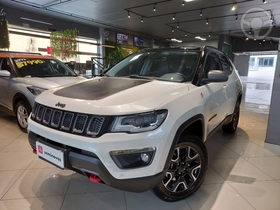 COMPASS 2.0 16V DIESEL TRAILHAWK 4X4 AUTOMÁTICO