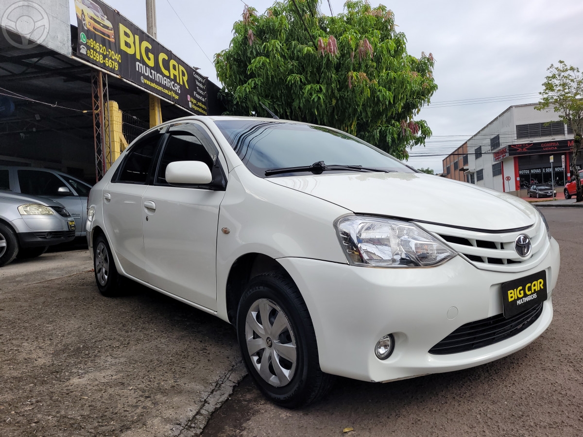 ETIOS 1.5 XS SEDAN 16V FLEX 4P MANUAL - 2013 - CAMPO BOM