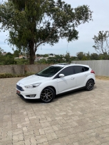 focus 2.0 titanium plus hatch 16v flex 4p auto 2016 passo fundo