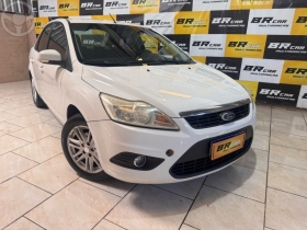 focus 1.6 glx sedan 8v 4p manual 2011 caxias do sul