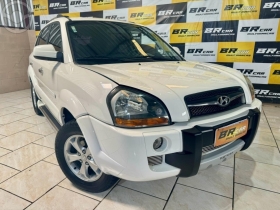 tucson 2.0 mpfi gls 16v 143cv 2wd flex 4p automatico 2016 caxias do sul