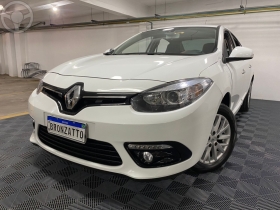 fluence 2.0 dynamique 16v flex 4p automatico 2015 porto alegre