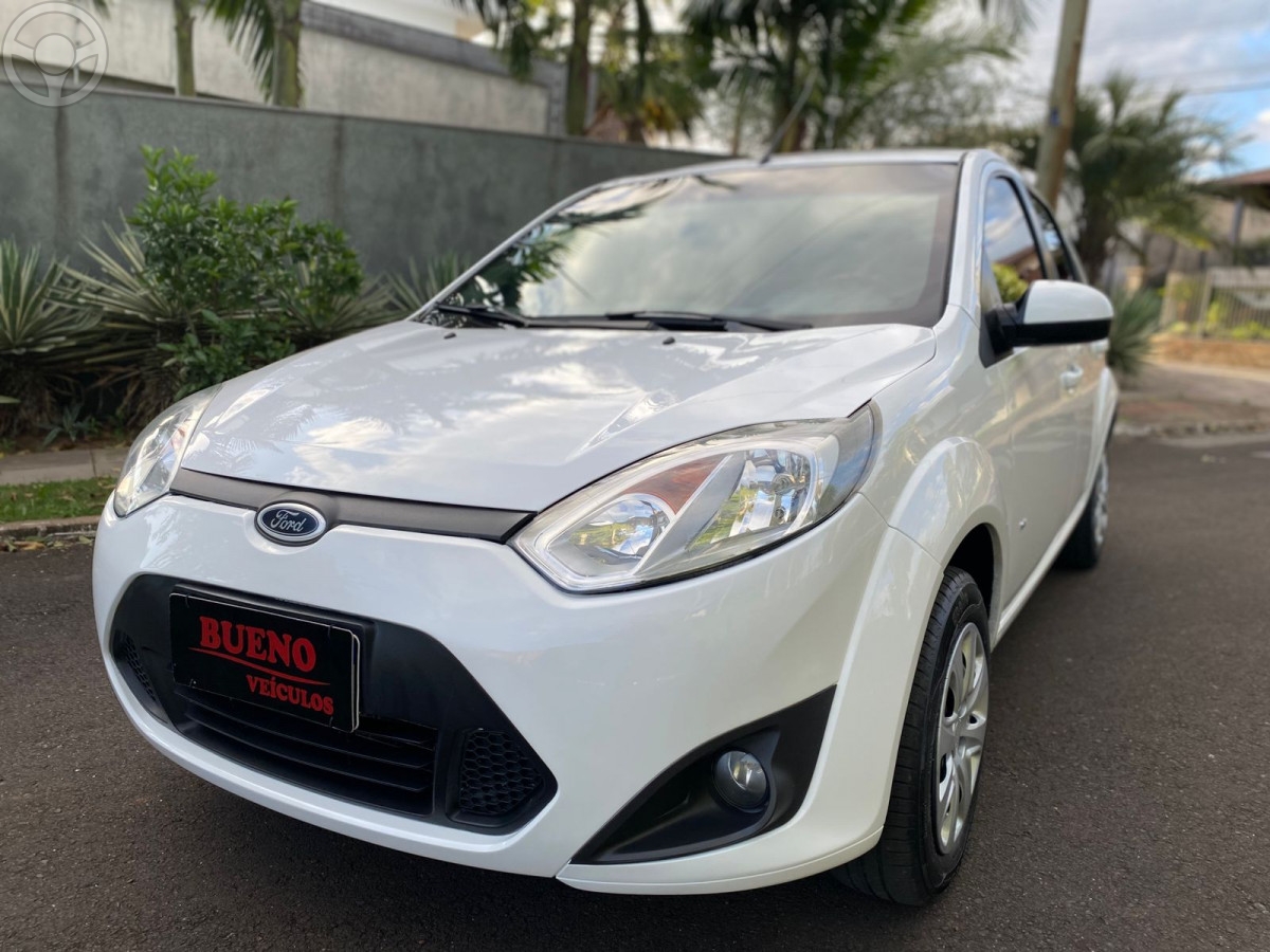 FIESTA 1.0 MPI CLASS HATCH 8V FLEX 4P MANUAL - 2014 - CAMPO BOM