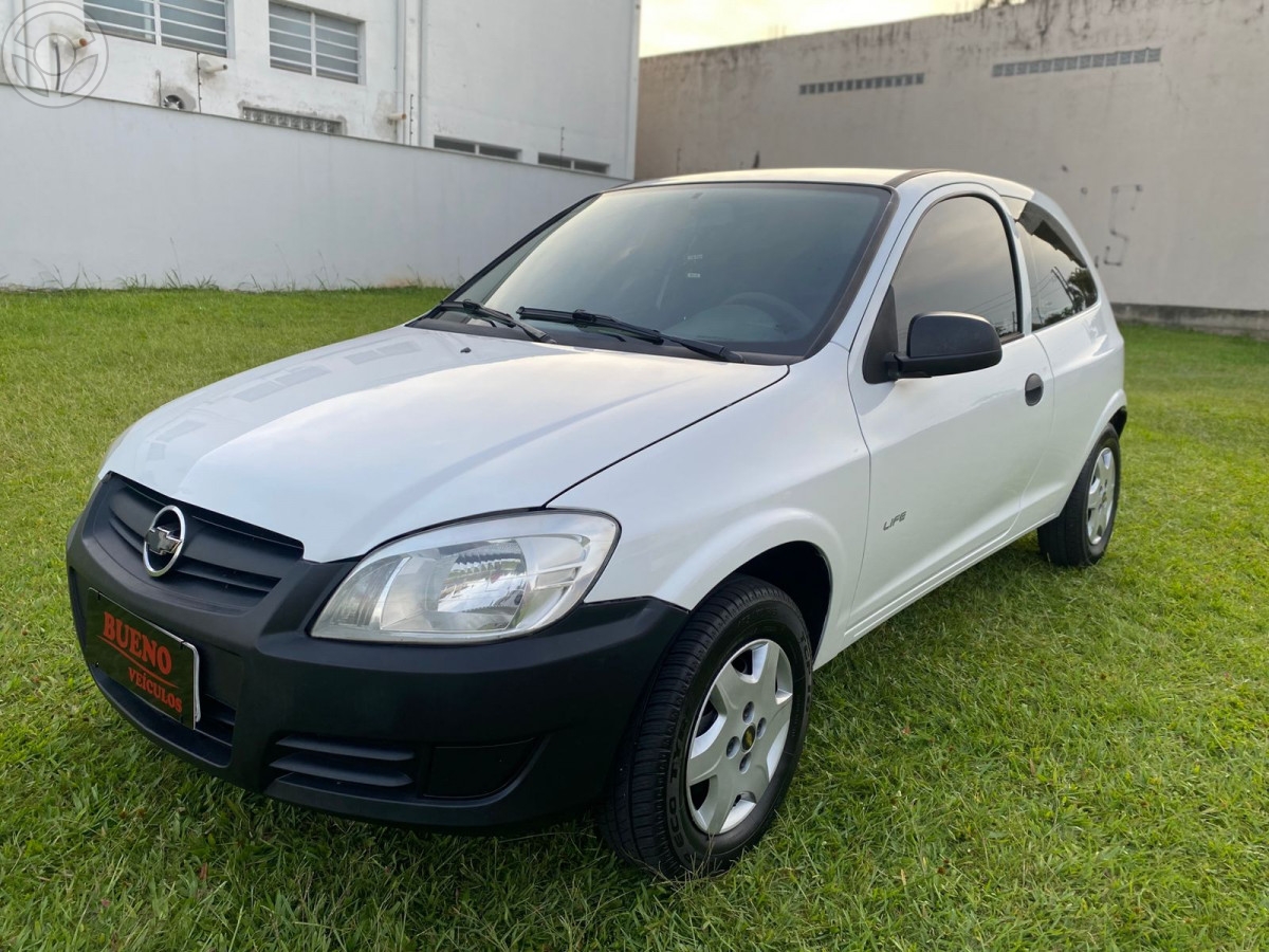 CELTA 1.0 MPFI LIFE 8V 2P MANUAL - 2011 - CAMPO BOM