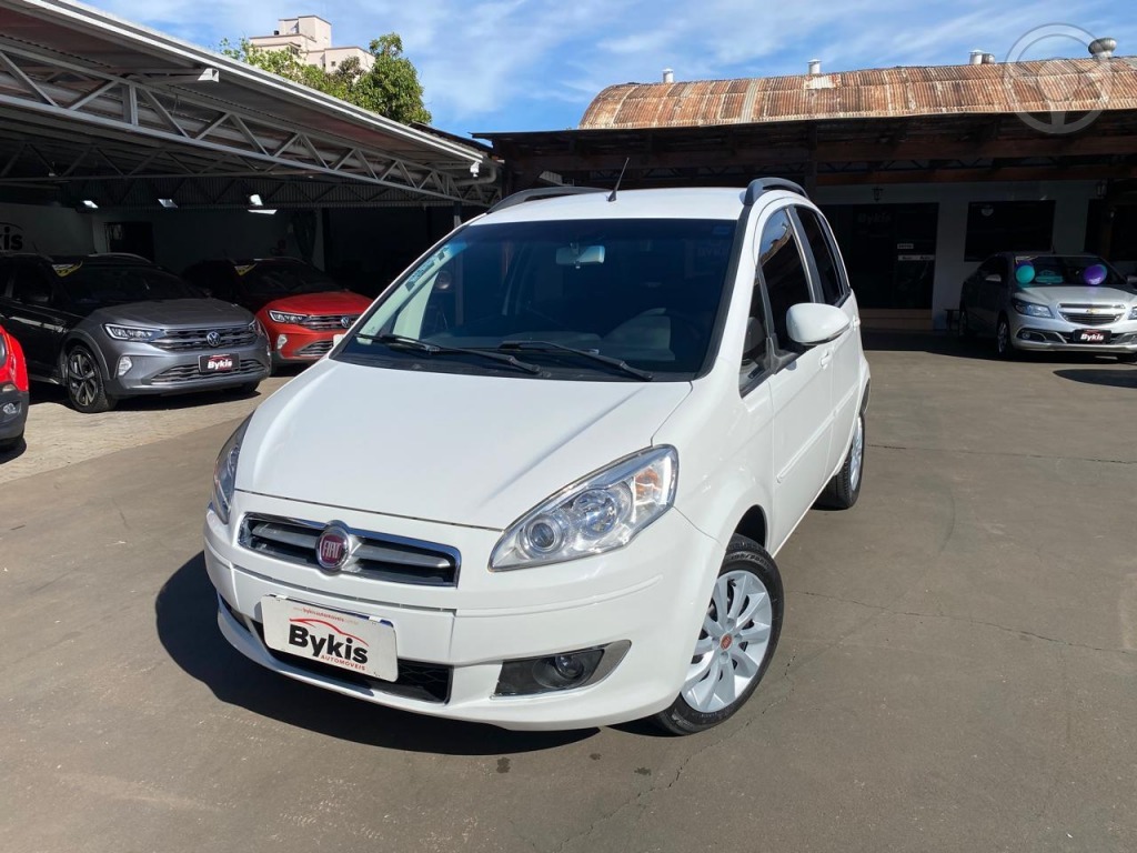 IDEA ATTRACTIVE 1.4 8V FLEX - 2016 - TAPEJARA
