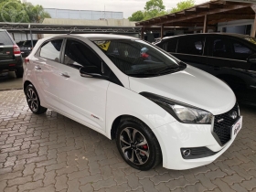 hb20 1.6 r spec 2017 tapejara