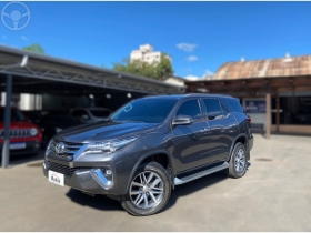 sw4 2.8 tdi srx 5l 4x4 aut 2019 tapejara