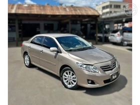 corolla 2.0 altis 2010 tapejara