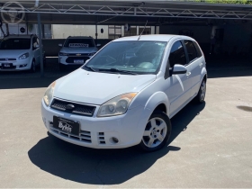 fiesta hatch class 1.6 flex 2008 tapejara