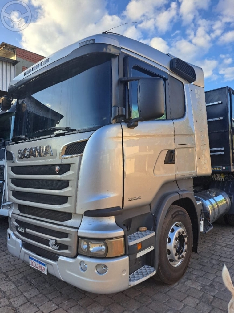 R-440 A 6X2 - 2014 - PASSO FUNDO