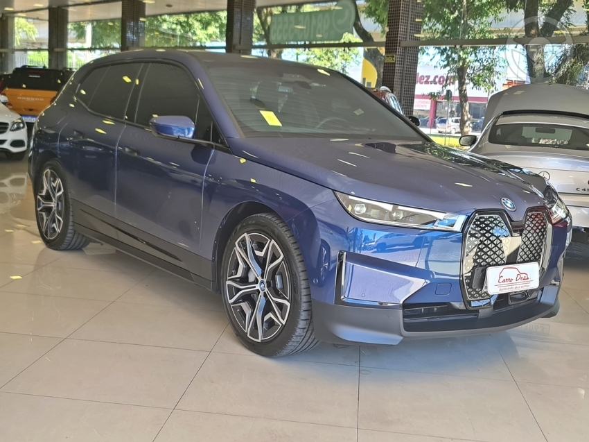 IX XDRIVE40 ELÉTRICO 4P AUTOMÁTICO - 2023 - NOVO HAMBURGO
