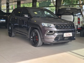 COMPASS 2.0 HURRICANE BLACKHAWK 4X4 TURBO 4P AUTOMÁTICO