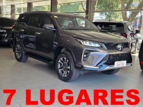 HILUX SW4 2.8 SRX 4X4 7 LUGARES 16V TURBO INTERCOOLER DIESEL 4P AUTOMÁTICO