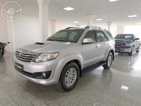 hilux sw4 srv 4x4 aut diesel  2013 getulio vargas