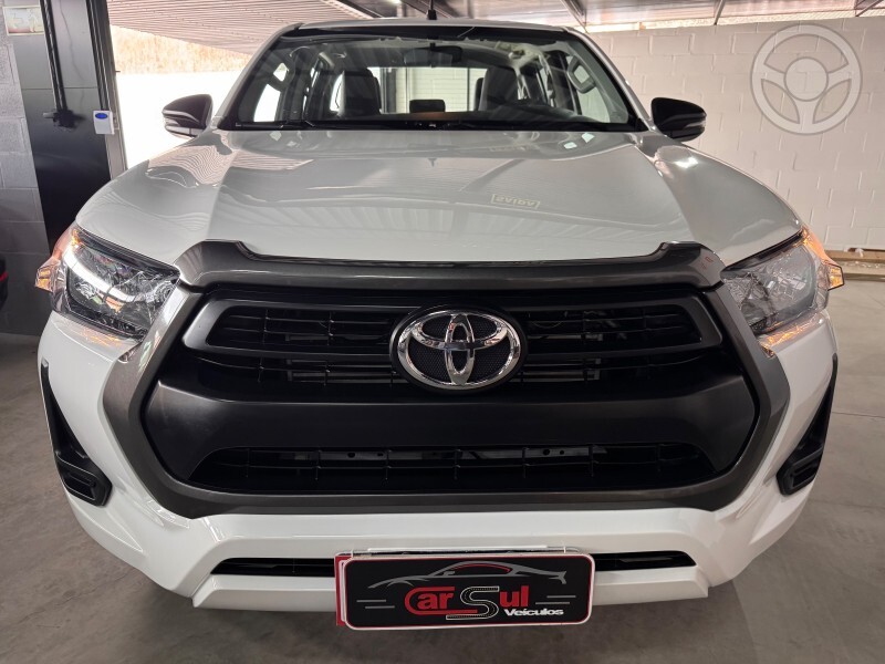 HILUX CAB. 2.8 - 2024 - LAJEADO