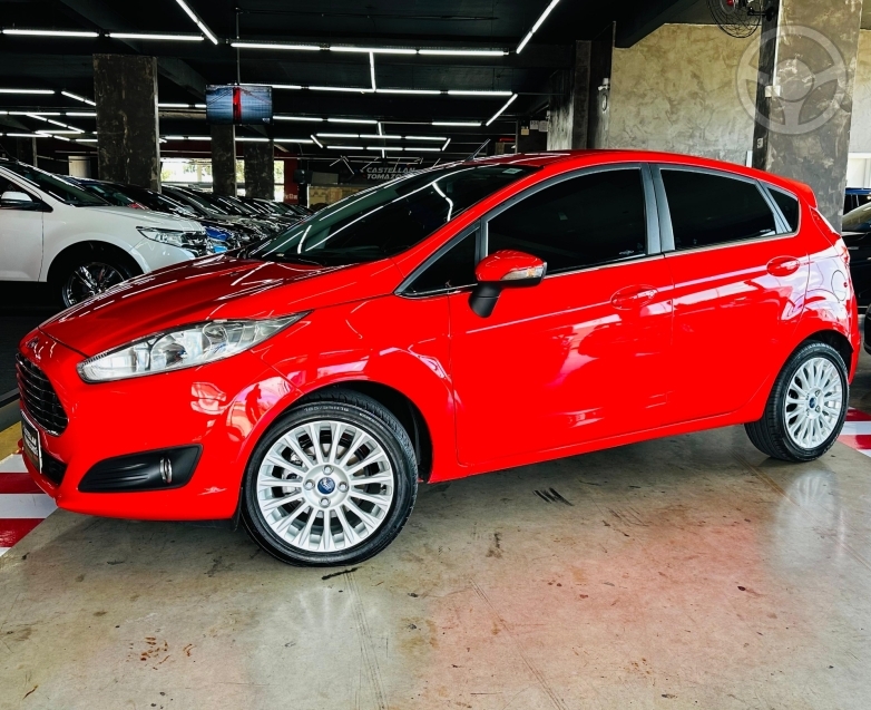 FIESTA 1.6 TITANIUM HATCH 16V FLEX 4P AUTOMÁTICO - 2015 - CAXIAS DO SUL