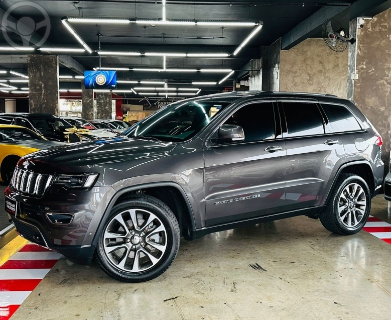 GRAND CHEROKEE 3.0 LIMITED 4X4 V6 24V TURBO DIESEL 4P AUTOMÁTICO - 2018 - CAXIAS DO SUL