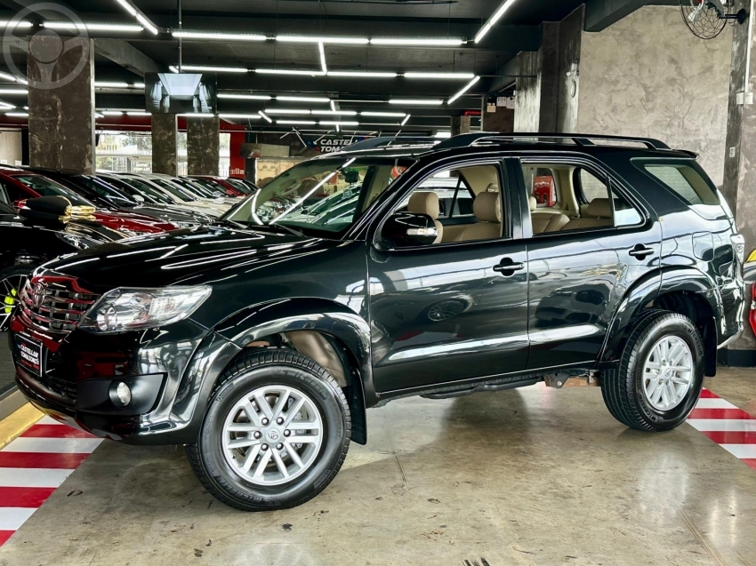 HILUX SW4 2.7 SR 4X2 16V 4P AUTOMÁTICO - 2015 - CAXIAS DO SUL