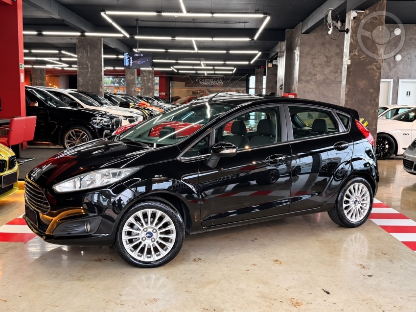 FIESTA 1.6 TITANIUM HATCH 16V FLEX 4P AUTOMÁTICO - 2017 - CAXIAS DO SUL