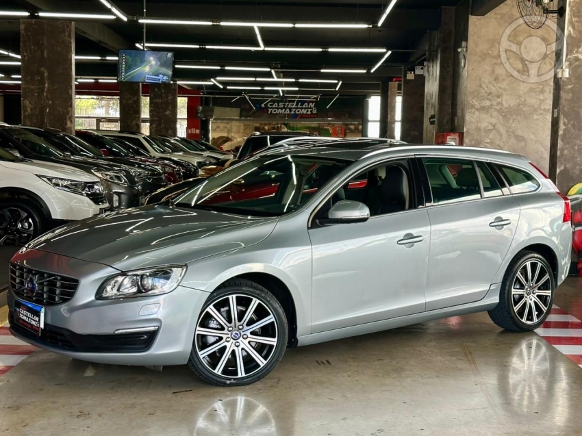 V60 2.0 T5 MOMENTUM TURBO 4P AUTOMÁTICO - 2016 - CAXIAS DO SUL