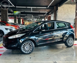 fiesta 1.6 titanium plus hatch 16v flex 4p automatico 2017 caxias do sul