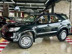 HILUX SW4 2.7 SR 4X2 16V 4P AUTOMÁTICO