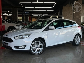 focus 2.0 se plus 16v flex 4p automatico 2016 caxias do sul
