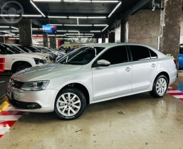 JETTA 2.0 COMFORTLINE FLEX 4P TIPTRONIC