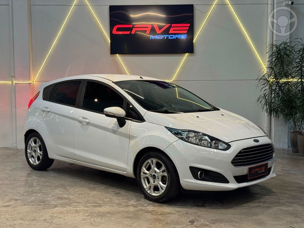 FIESTA SEL 1.6 16V FLEX MEC. 5P  - 2017 - CAXIAS DO SUL
