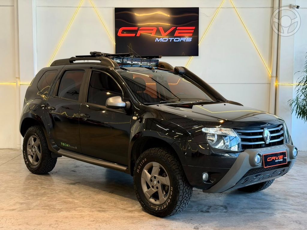 DUSTER TECHROAD 4X4 2.0 16V MEC.  - 2015 - CAXIAS DO SUL